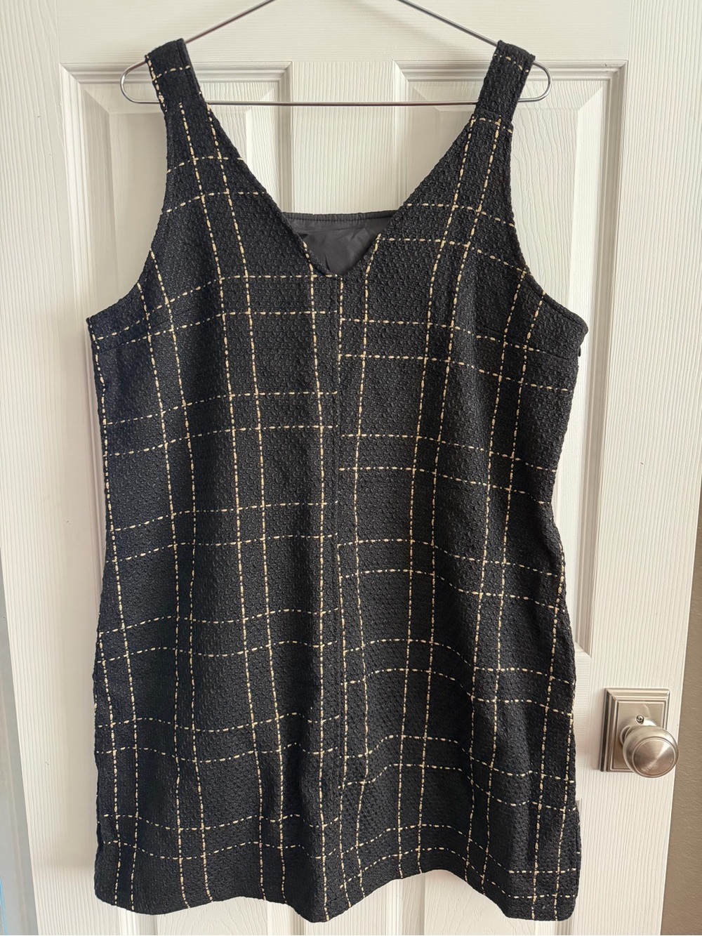 Chou Yatou Black Windowpane Tweed Mini Dress with V-Neck